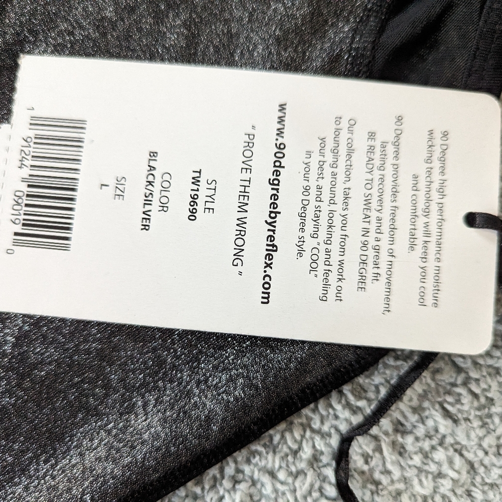 NWT metallic athletic tank - Picture 4 of 4